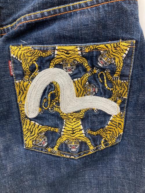 EVISU（エヴィス）EVISU (エヴィス) 家紋刺繍デニムパンツ インディゴ サイズ:SIZE W31×L35の古着・服飾アイテム