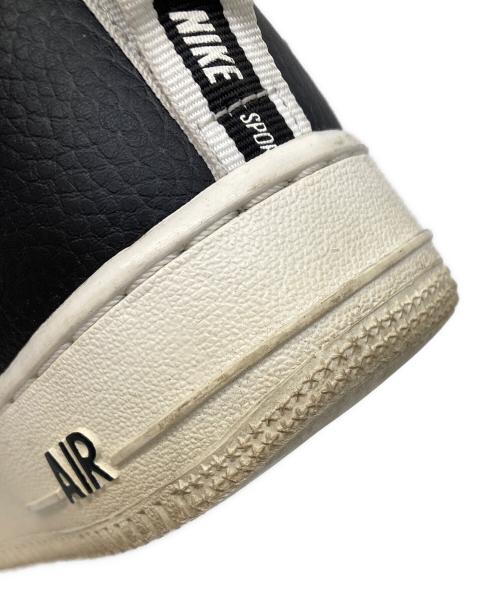 NIKE（ナイキ）NIKE (ナイキ) AIR FORCE 1 MID UTILITY WHITE BLACK ホワイト×ブラック サイズ:26.5の古着・服飾アイテム