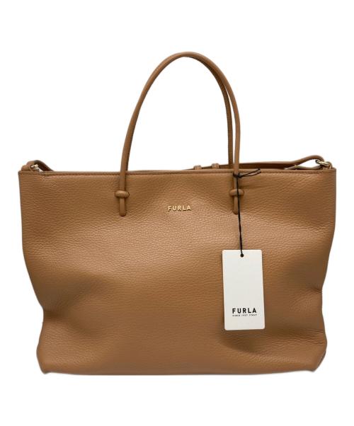 FURLA（フルラ）FURLA (フルラ) ESSENTIAL M TOTE ブラウン サイズ:-の古着・服飾アイテム