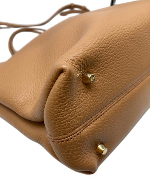 FURLA（フルラ）FURLA (フルラ) ESSENTIAL M TOTE ブラウン サイズ:-の古着・服飾アイテム
