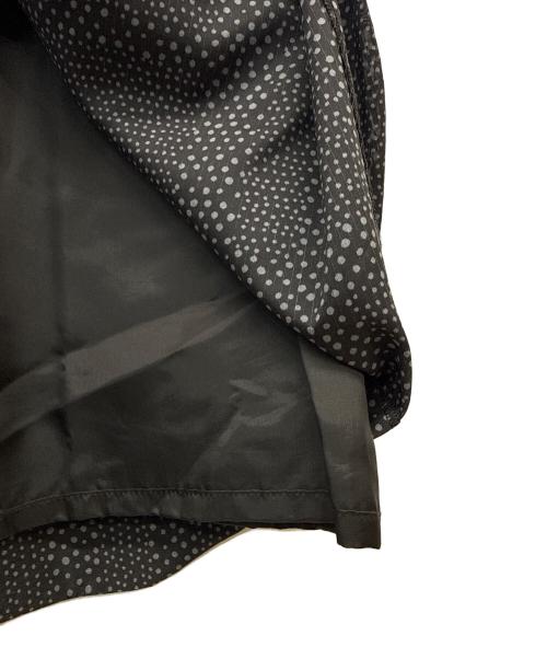 BURBERRY LONDON（バーバリーロンドン）BURBERRY LONDON (バーバリーロンドン) 半袖ワンピース ブラック サイズ:38の古着・服飾アイテム