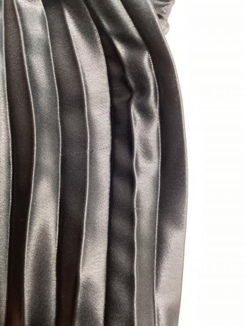 23区（ニジュウサンク）23区 (ニジュウサンク) 【洗える】レザーライクプリーツ スカート グレー サイズ:SIZE 40の古着・服飾アイテム