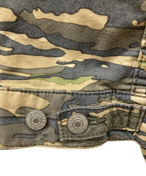 LEVI'S（リーバイス）LEVI'S (リーバイス) COMME des GARCONS JUNYA WATANABE MAN (コムデギャルソンジュンヤワタナベマン) タイガーカモ 3rd ジャケット オリーブ×ベージュ サイズ:Mの古着・服飾アイテム