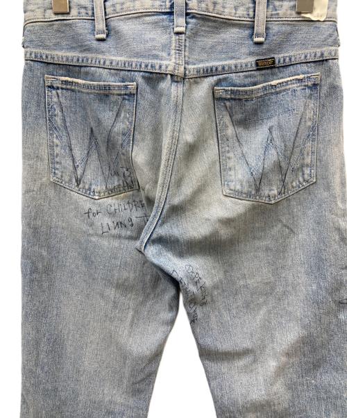 Wrangler（ラングラー）Wrangler (ラングラー) N.HOOLYWOOD (エヌ ハリウッド) graffiti/paint flare denim pants スカイブルー サイズ:Mの古着・服飾アイテム