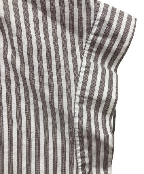 mizuiro-ind（ミズイロインド）mizuiro-ind (ミズイロインド) ギャザーストライプシャツ ホワイト×グレー サイズ:FREEの古着・服飾アイテム