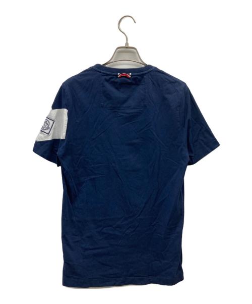 MONCLER GAMME BLEU（モンクレール ガム ブルー）MONCLER GAMME BLEU (モンクレール ガム ブルー) プリントTシャツ ネイビー サイズ:XSの古着・服飾アイテム