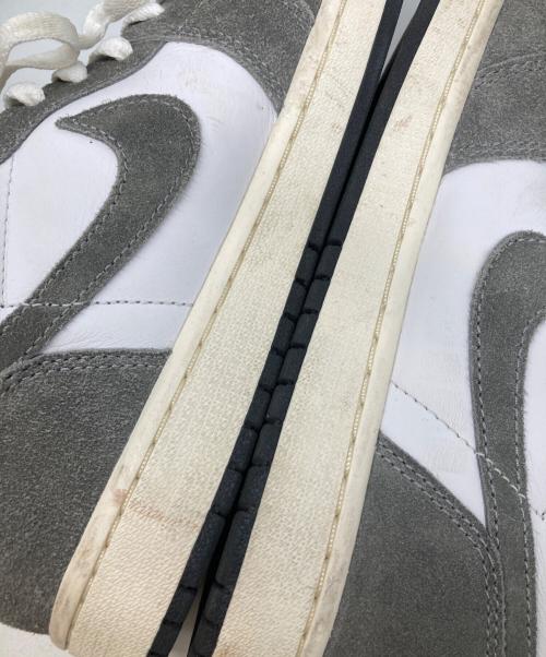 NIKE（ナイキ）NIKE (ナイキ) AIR JORDAN 1 RETRO HIGH OG ホワイト×グレー サイズ:27の古着・服飾アイテム