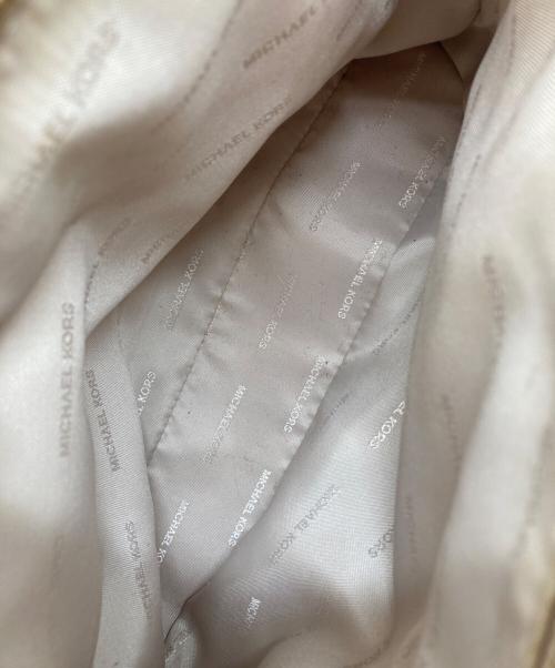 MICHAEL KORS（マイケルコース）MICHAEL KORS (マイケルコース) Savannah Small patenet Saffiano 2WAY ベージュの古着・服飾アイテム