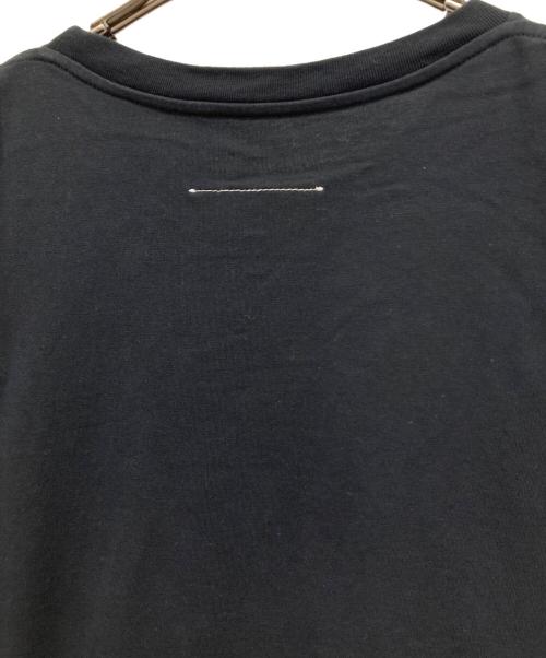 MM6 Maison Margiela（エムエムシックスメゾンマルジェラ）MM6 Maison Margiela (エムエムシックスメゾンマルジェラ) ロゴワッペンカットソー ブラック サイズ:SIZE 14の古着・服飾アイテム