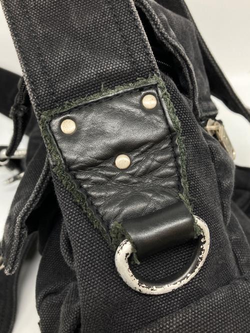 DIESEL（ディーゼル）DIESEL (ディーゼル) キャンバスショルダーバッグ ブラックの古着・服飾アイテム