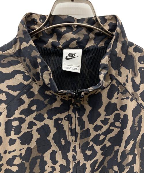 NIKE（ナイキ）NIKE (ナイキ) NSW TREND WVN HBR AOP JKT ブラウン サイズ:XLの古着・服飾アイテム