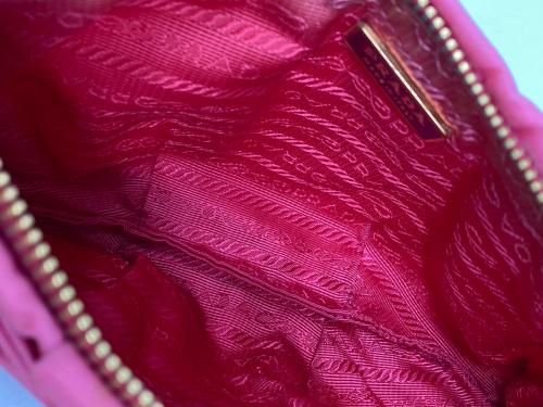 PRADA（プラダ）PRADA (プラダ) ポーチ ピンク サイズ:-の古着・服飾アイテム