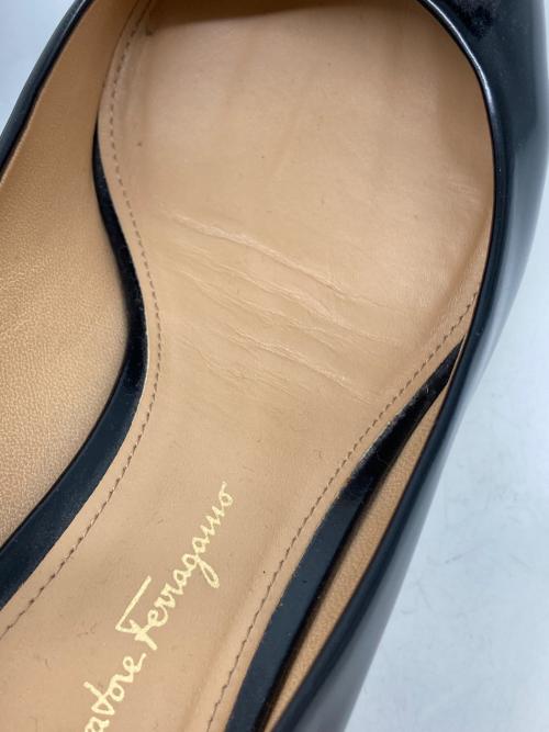 Salvatore Ferragamo（サルヴァトーレ フェラガモ）Salvatore Ferragamo (サルヴァトーレ フェラガモ) リボンディテールパンプス ブラック サイズ:7 1/2の古着・服飾アイテム