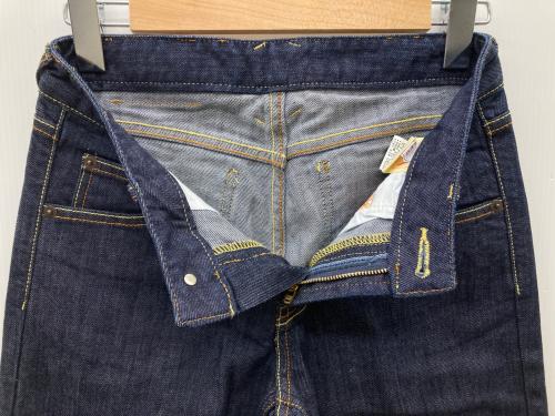EVISU（エヴィス）EVISU (エヴィス) カモメ刺繍デニムパンツ ネイビー サイズ:W26の古着・服飾アイテム