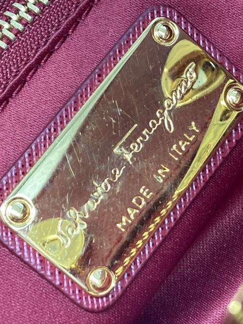 Salvatore Ferragamo（サルヴァトーレ フェラガモ）Salvatore Ferragamo (サルヴァトーレ フェラガモ) 2WAYチェーンショルダーバッグ ボルドーの古着・服飾アイテム
