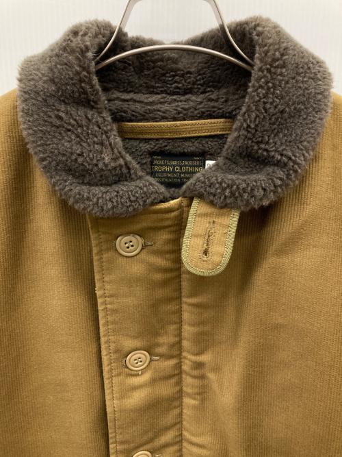 Trophy Clothing（トロフィークロージング）Trophy Clothing (トロフィークロージング) トロフィー クロージングN-1 デッキジャケット カーキ サイズ:42の古着・服飾アイテム