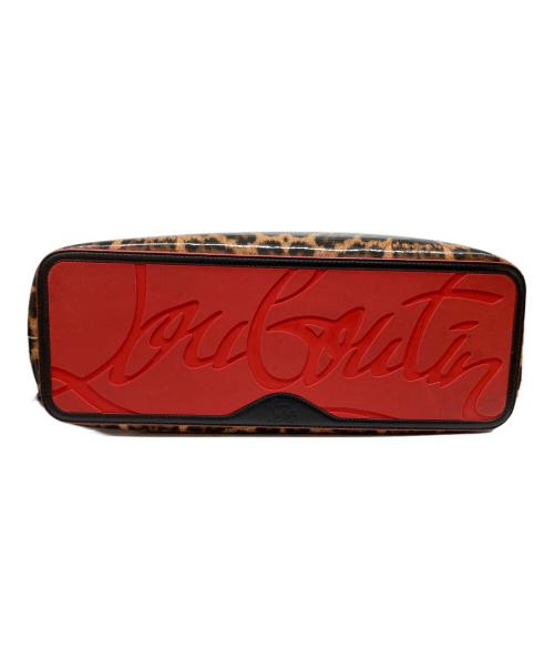 Christian Louboutin（クリスチャン・ルブタン）Christian Louboutin (クリスチャン・ルブタン) カバタスタッズトートバッグ ホワイト×ベージュ サイズ:-の古着・服飾アイテム