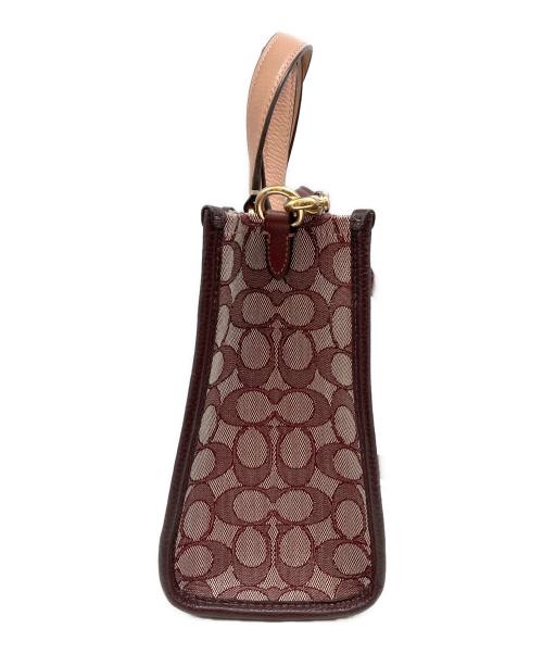 COACH（コーチ）COACH (コーチ) デンプシー トート 22 シグネチャー ショルダーバッグ ボルドーの古着・服飾アイテム