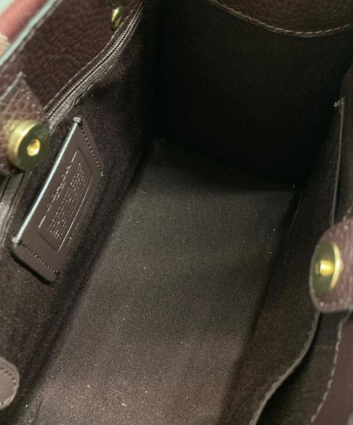 COACH（コーチ）COACH (コーチ) デンプシー トート 22 シグネチャー ショルダーバッグ ボルドーの古着・服飾アイテム