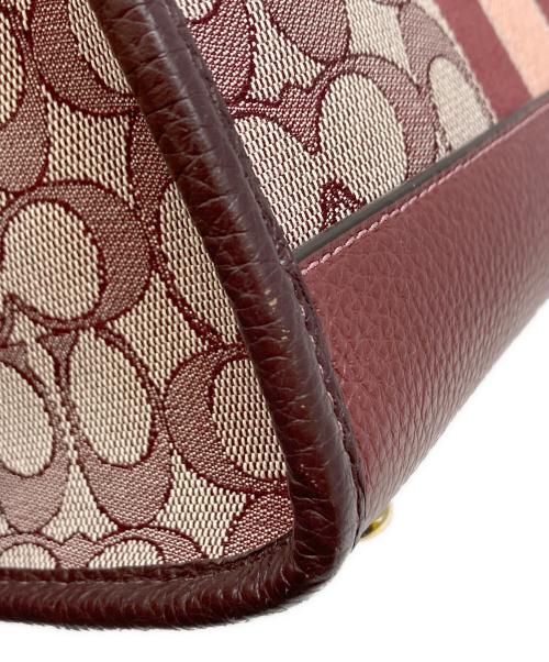 COACH（コーチ）COACH (コーチ) デンプシー トート 22 シグネチャー ショルダーバッグ ボルドーの古着・服飾アイテム