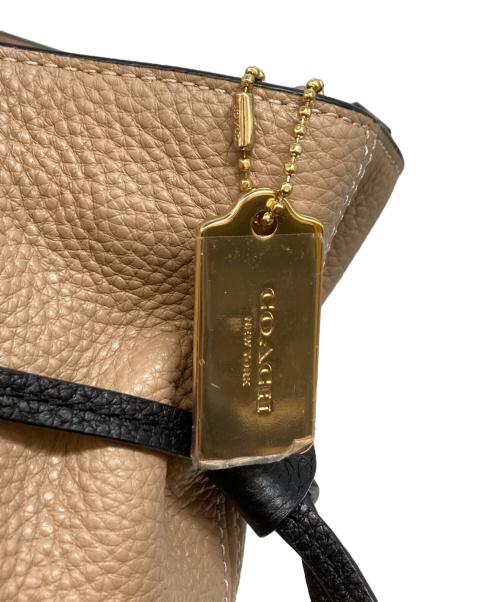 COACH（コーチ）COACH (コーチ) ショルダーバッグ クロスボディ ベージュの古着・服飾アイテム