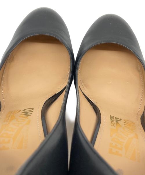 Salvatore Ferragamo（サルヴァトーレ フェラガモ）Salvatore Ferragamo (サルヴァトーレ フェラガモ) ヒールパンプス ブラック サイズ:SIZE 6 1/2の古着・服飾アイテム