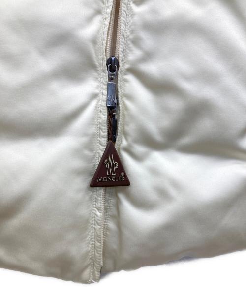 MONCLER（モンクレール）MONCLER (モンクレール) TANZ ダウンコート ホワイト 未使用品の古着・服飾アイテム