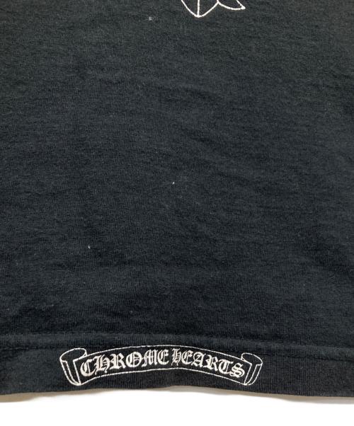 CHROME HEARTS（クロムハーツ）CHROME HEARTS (クロムハーツ) OLD Horseshoe Back Cemetery Cross Print S/S Tee ブラック サイズ:Sの古着・服飾アイテム