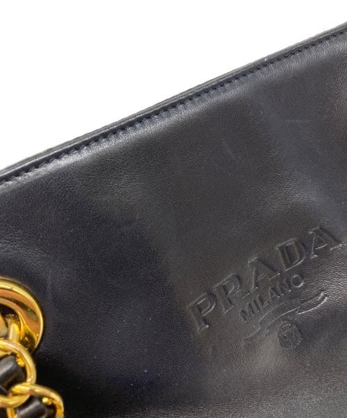 PRADA（プラダ）PRADA (プラダ) ロゴモチーフチェーントートバッグ ブラックの古着・服飾アイテム
