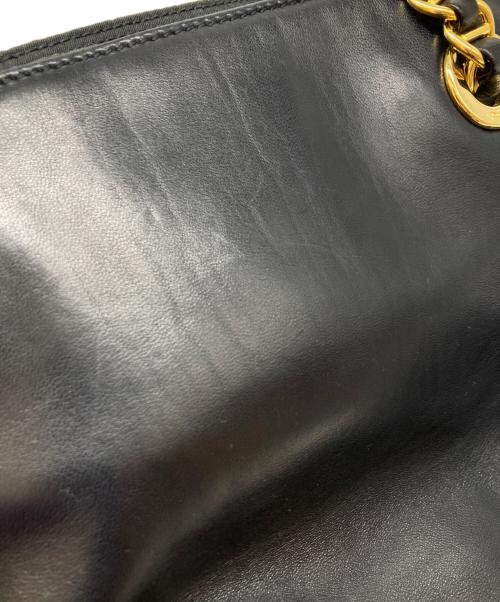 PRADA（プラダ）PRADA (プラダ) ロゴモチーフチェーントートバッグ ブラックの古着・服飾アイテム