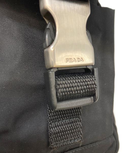 PRADA（プラダ）PRADA (プラダ) トライアングル ロゴナイロンショルダーバッグ ブラックの古着・服飾アイテム