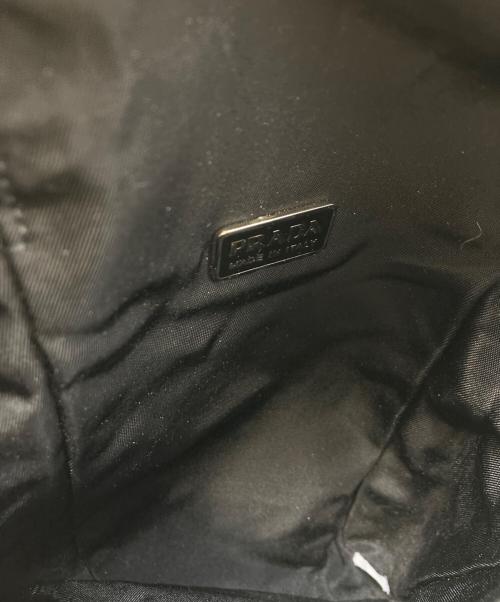 PRADA（プラダ）PRADA (プラダ) トライアングル ロゴナイロンショルダーバッグ ブラックの古着・服飾アイテム