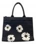 Denim Tears（デニムティアーズ）の古着「Cotton Wreath Canvas Tote Bag」｜ブラック