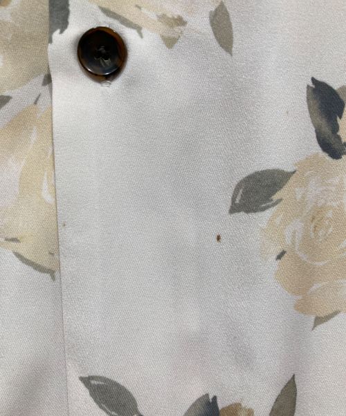 HARE（ハレ）HARE (ハレ) 花柄半袖シャツ ベージュ サイズ:Sの古着・服飾アイテム