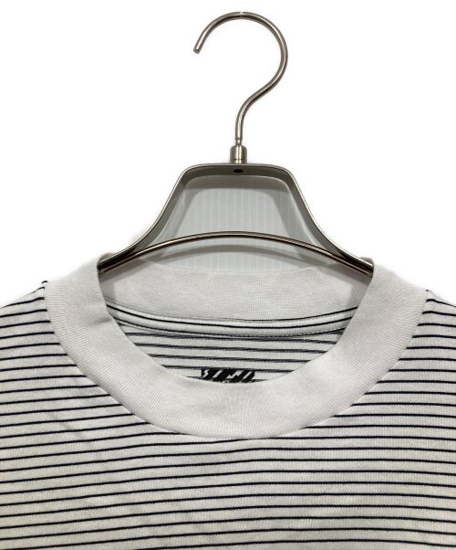 is-ness（イズネス）is-ness (イズネス) BALLOON BORDER LONG SLEEVE T-SHIRT ホワイト サイズ:Lの古着・服飾アイテム