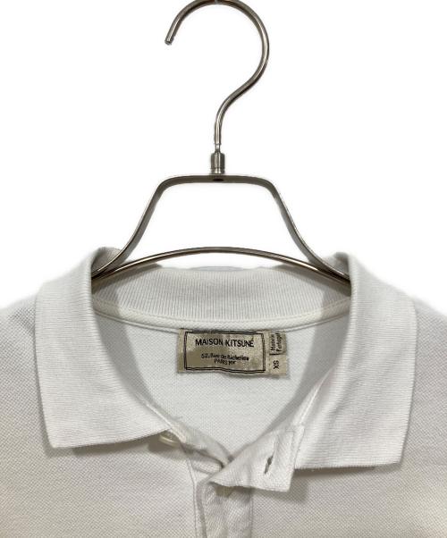 maison kitsune（メゾンキツネ）MAISON KITSUNE (メゾンキツネ) FOX POLO ホワイト サイズ:XSの古着・服飾アイテム