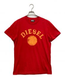 DIESEL（ディーゼル）の古着「ロゴプリントTシャツ」｜レッド