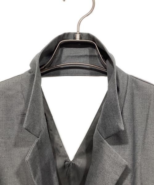 willfully（ウィルフリー）willfully (ウィルフリー) ペプラムベスト グレー サイズ:Freeの古着・服飾アイテム