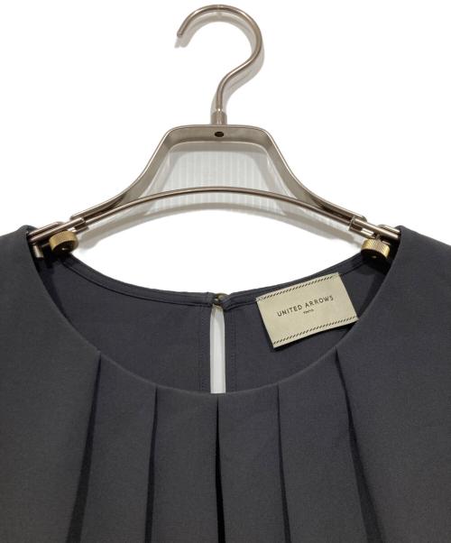 UNITED ARROWS（ユナイテッドアローズ）UNITED ARROWS (ユナイテッドアローズ) タックブラウス グレー サイズ:-の古着・服飾アイテム