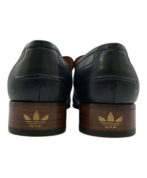 GUCCI（グッチ）GUCCI (グッチ) adidas (アディダス) ストライプビットローファー ブラック サイズ:10 1/2の古着・服飾アイテム