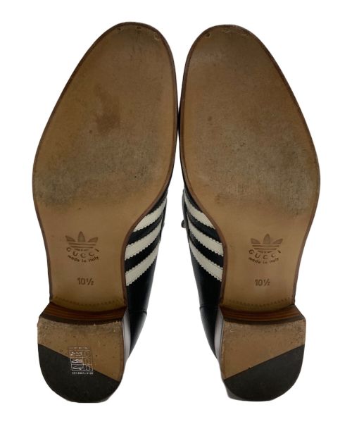 GUCCI（グッチ）GUCCI (グッチ) adidas (アディダス) ストライプビットローファー ブラック サイズ:10 1/2の古着・服飾アイテム