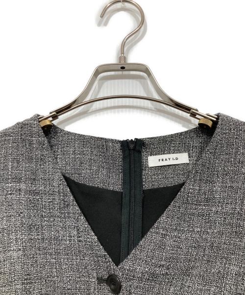 FRAY ID（フレイ アイディー）FRAY ID (フレイ アイディー) ショートノーカラージレベストコンビワンピ ブラック×グレーの古着・服飾アイテム