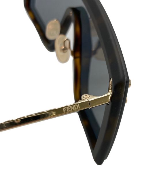FENDI（フェンディ）FENDI (フェンディ) サングラス ブラウンの古着・服飾アイテム