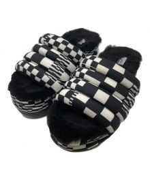 UGG（アグ）の古着「Maxi Checks Slide　マキシ チェックス スライド」｜ブラック