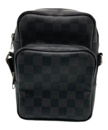 LOUIS VUITTON（ルイ ヴィトン）の古着「ショルダーバッグ　ダミエ・グラフィット レム」｜ブラック