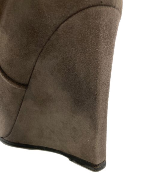 Saint Laurent Paris（サンローランパリ）Saint Laurent Paris (サンローランパリ) ヒールロングブーツ　スウェード グレー サイズ:22.5cmの古着・服飾アイテム