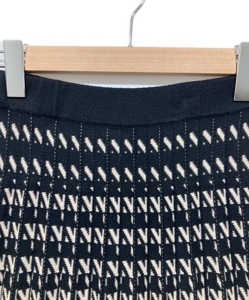 TORRAZZO DONNA（トラッゾドンナ）TORRAZZO DONNA (トラッゾドンナ) リバーシブルジャガードスカートチドリ / ニットスカート ブラック サイズ:Fの古着・服飾アイテム