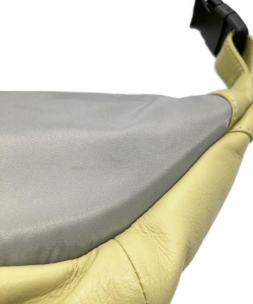 ear PAPILLONNER（イアパピヨネ）ear PAPILLONNER (イアパピヨネ) ショルダーバッグ イエローの古着・服飾アイテム