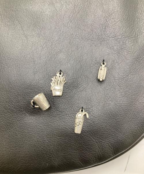 ear PAPILLONNER（イアパピヨネ）ear PAPILLONNER (イアパピヨネ) カフェパーツチャーム付き巾着バッグ ブラックの古着・服飾アイテム