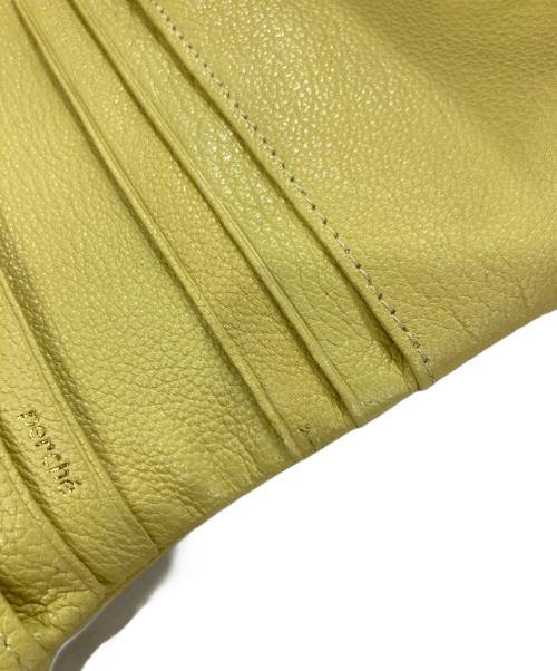 Perche（ペルケ）Perche (ペルケ) アクリル玉がま口2つ折り財布 イエローの古着・服飾アイテム